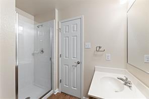Building Photo - 5944 Ridge Lake Dr