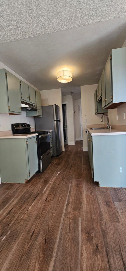 Building Photo - CLEARACRE GARDENS – 1 Bed / 1 Bath Condo for Rent (700 Sq Ft)