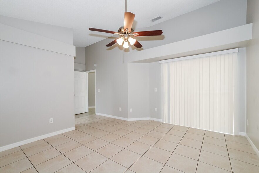 Building Photo - 320 MacGregor Rd