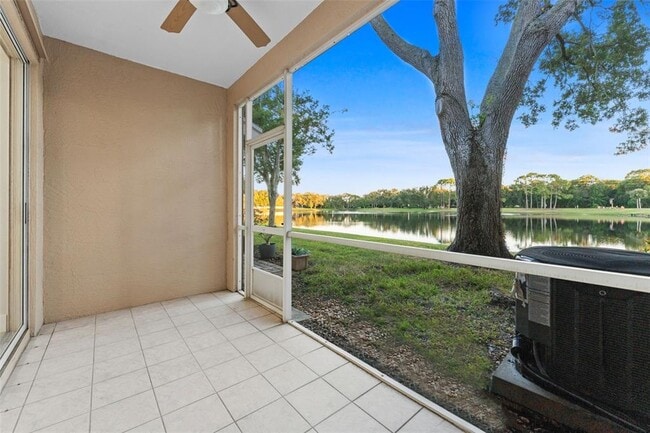 Building Photo - 3058 Overlook Pl