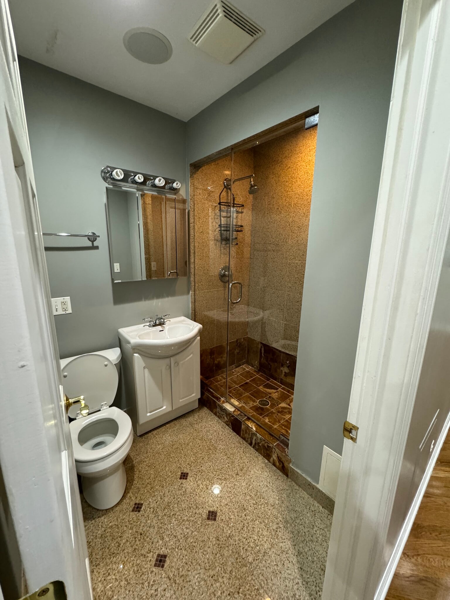 Second bathroom - 1906 W Estes Ave