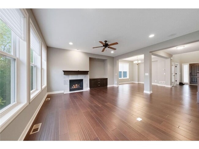 Building Photo - 16810 51st Pl N