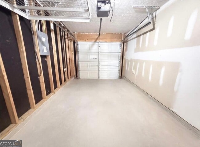 Building Photo - 503 Oakleaf Ct