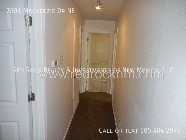 Building Photo - 7501 MacKenzie Dr NE
