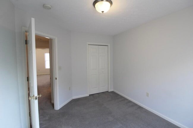 Building Photo - 3069 Taylor Springs Rd