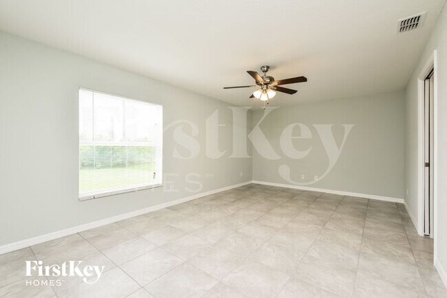 Building Photo - 10363 Grail Ave