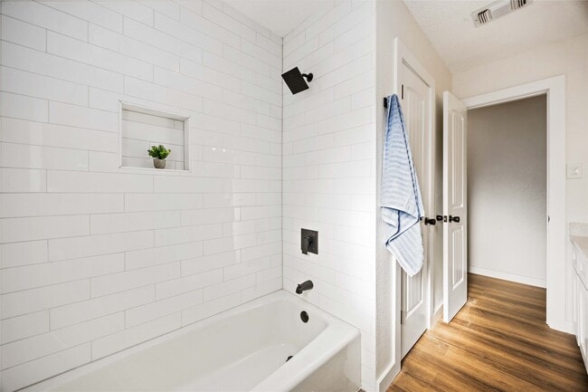 Building Photo - 12418 A Bar Dr