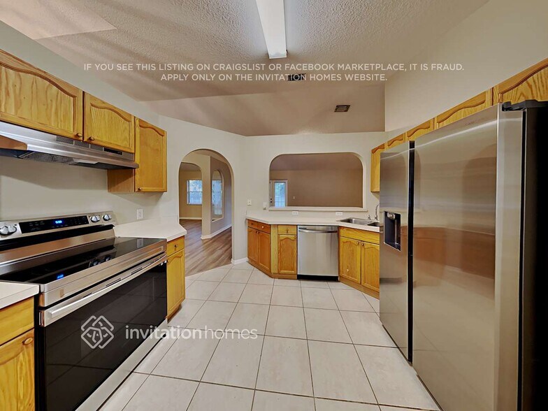 Building Photo - 2486 W Moonlight Ln