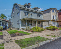 Building Photo - 639 Monroe Ave