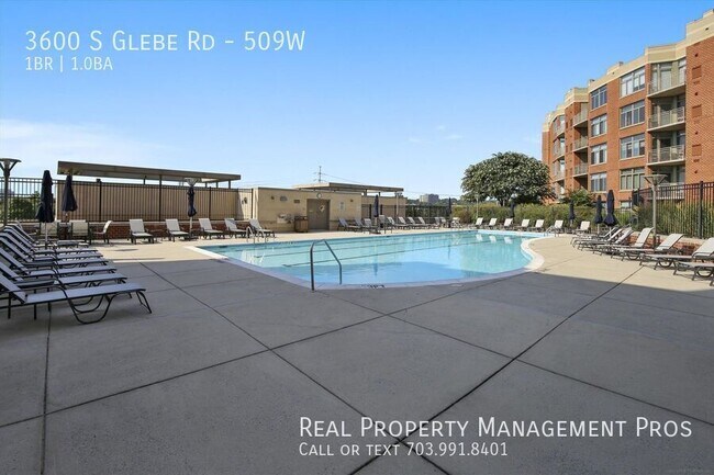 Building Photo - 3600 S Glebe Rd