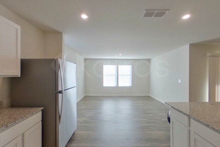 Building Photo - 404 Bohannon Dr.