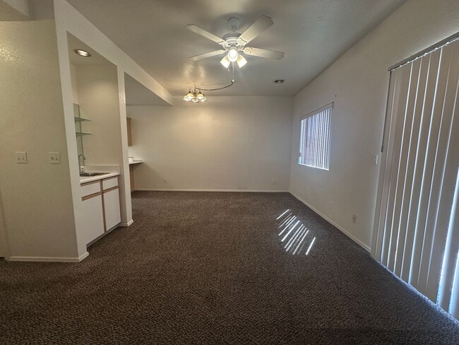 Building Photo - 2400 Mohave Ridge Ave