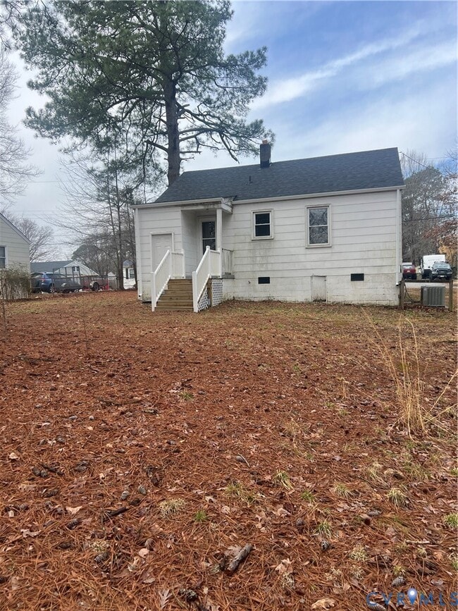 Building Photo - 14211 Bermuda Ave