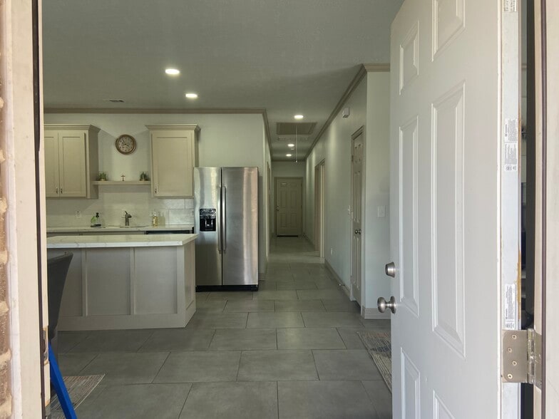 Entrance - 2925 Pecos St