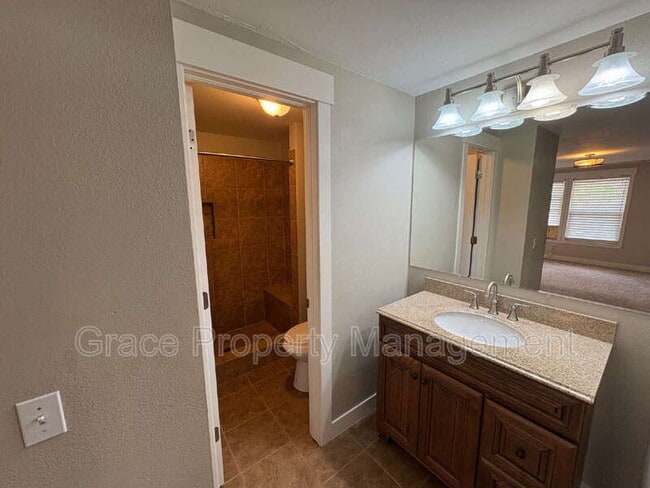 Building Photo - 14221 E Radcliff Cir