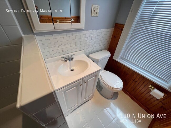 Building Photo - 110 N Union Ave