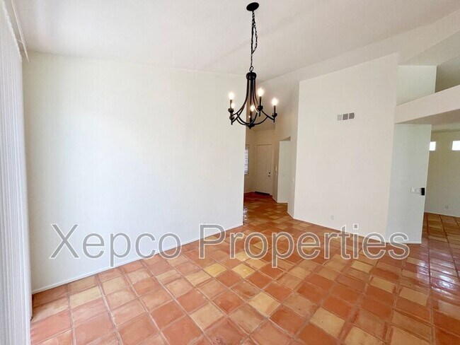 Building Photo - 42451 Saladin Dr