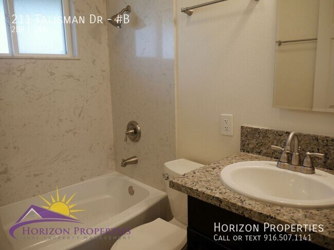 Building Photo - 211 Talisman Dr