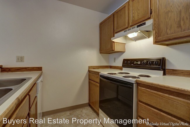 Building Photo - 1540 Russian Jack Dr