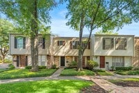 Building Photo - 12913 Trail Hollow Dr