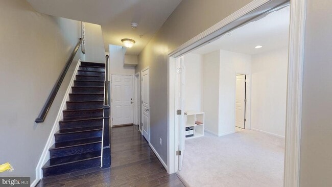 Building Photo - 2517 Francis Ln