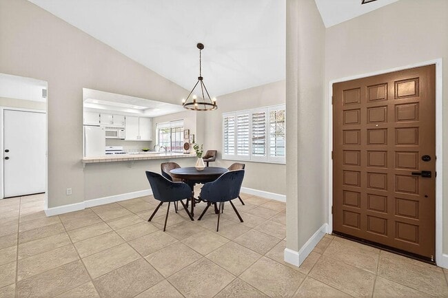 Building Photo - 43791 Cll Las Brisas W