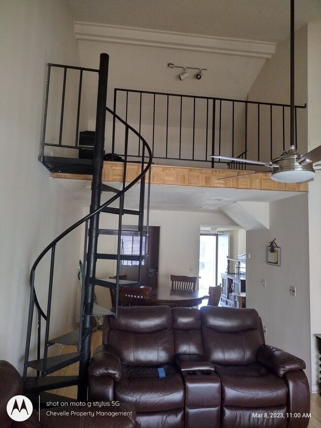 Building Photo - Furnished 2 bedroom with Loft