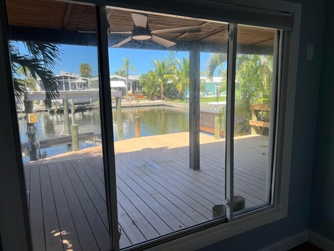 Building Photo - 44 Aqua Ra Dr