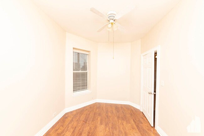 Building Photo - 3615 W Flournoy St