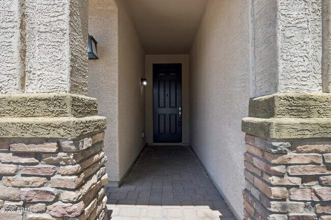 Building Photo - 17766 W Granite View Dr