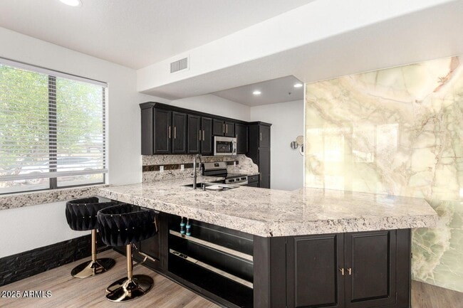 Primary Photo - 21655 N 36th Ave