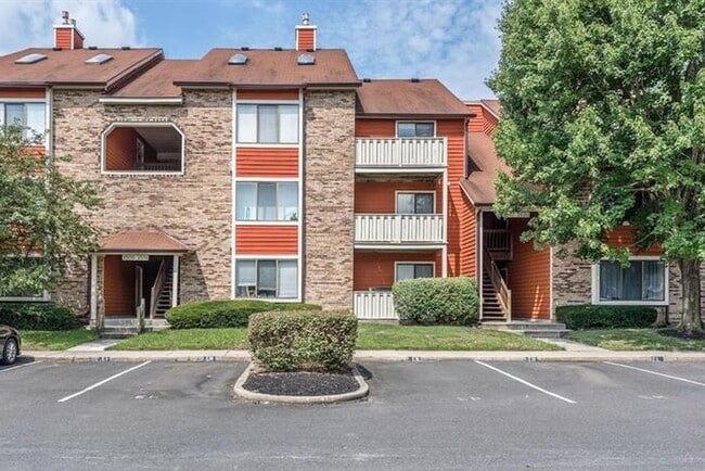 Building Photo - 2514 Sussex Ct