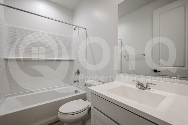 Building Photo - 4841 S Carver