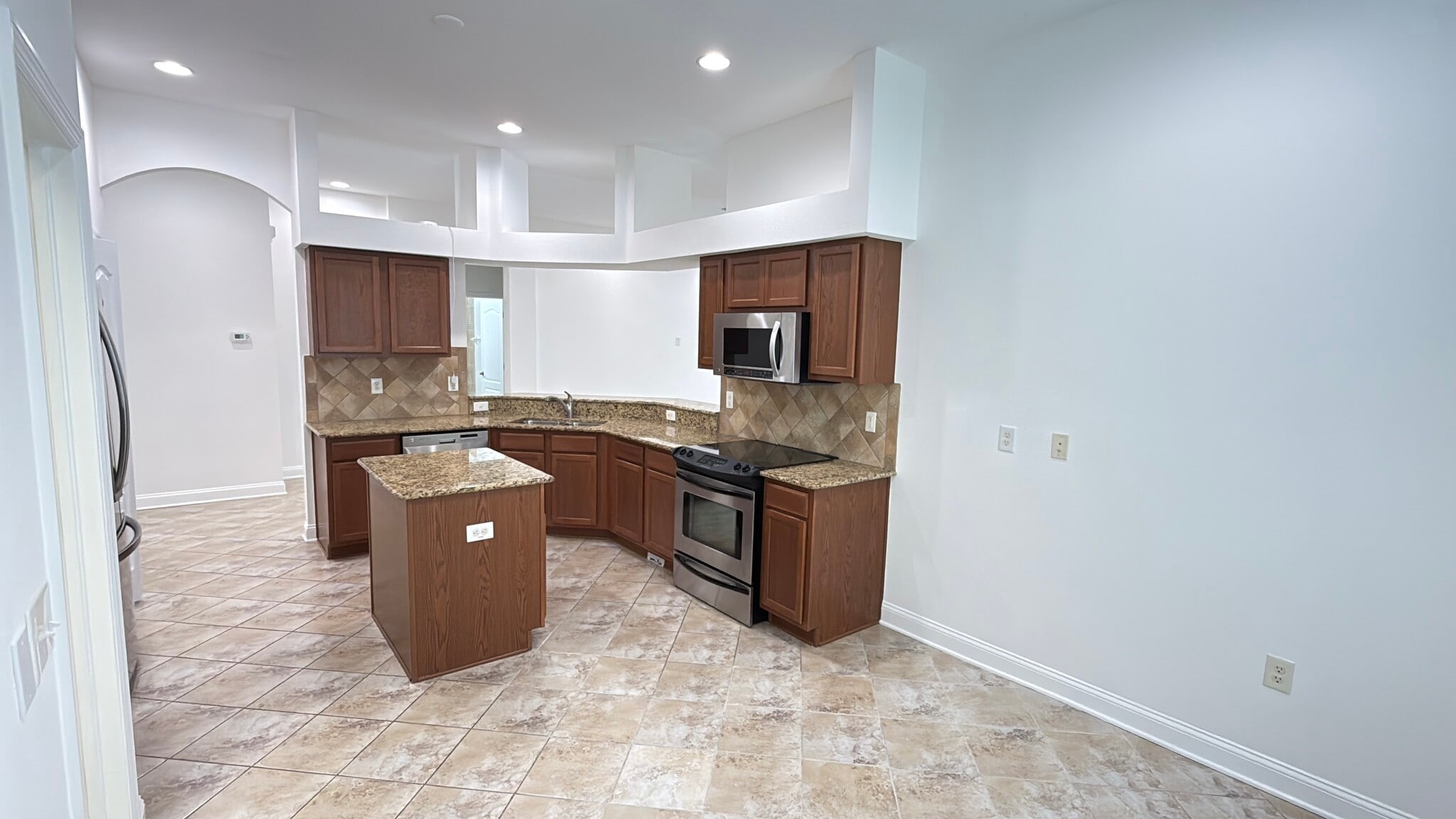Building Photo - 8120 Turkey Hill Ct