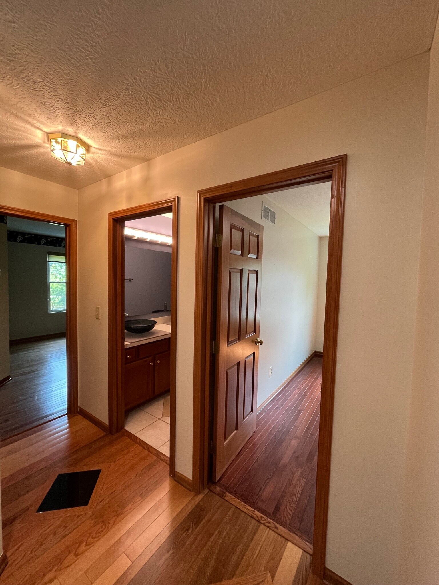 Building Photo - 7960 Compton Ct