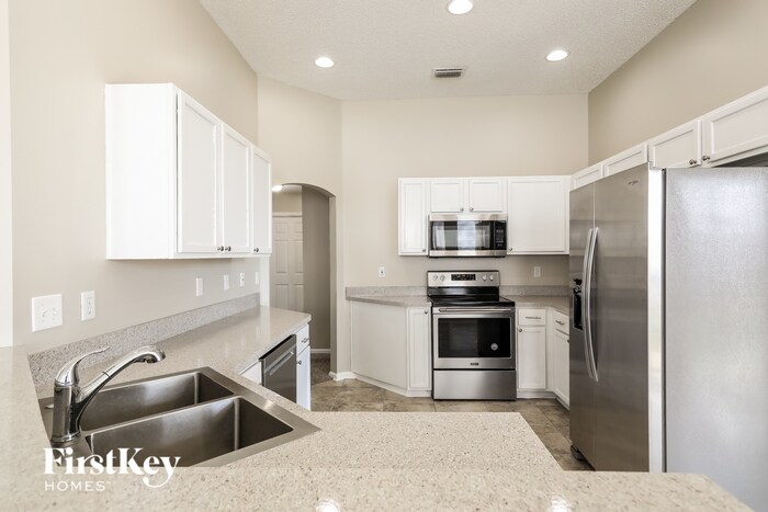 Building Photo - 5502 Bristol Bay Ln N