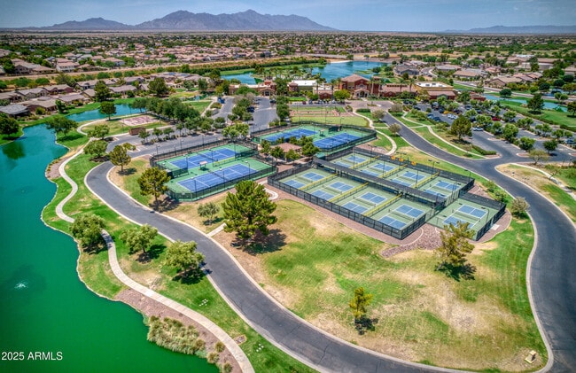 Building Photo - 42360 Abbey Rd