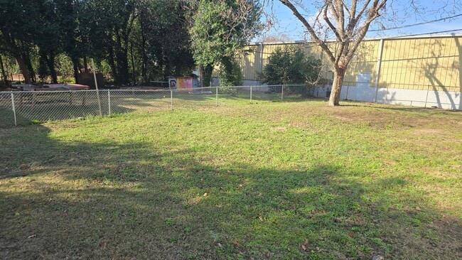 Building Photo - Olympia