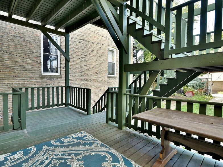 Building Photo - 1316 N Artesian Ave