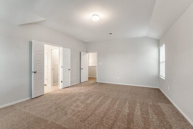 Building Photo - 3651 Sandy Brook Dr