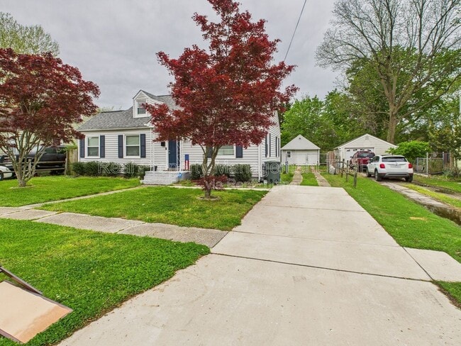 Building Photo - 3853 Atterbury St