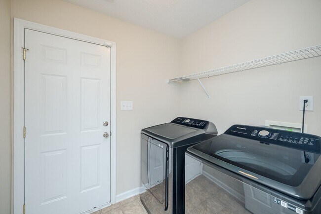 Building Photo - 272 High Meadows Cir