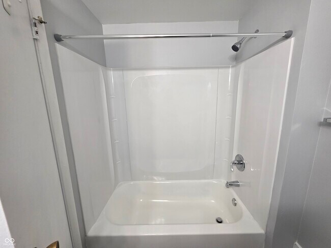 Building Photo - 3823 Biscayne Rd