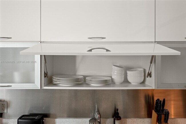 Building Photo - 234 NE 3rd St