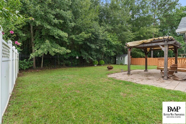 Building Photo - 824 White Fawn Dr