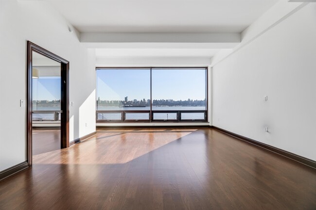 Building Photo - 9 Somerset Ln