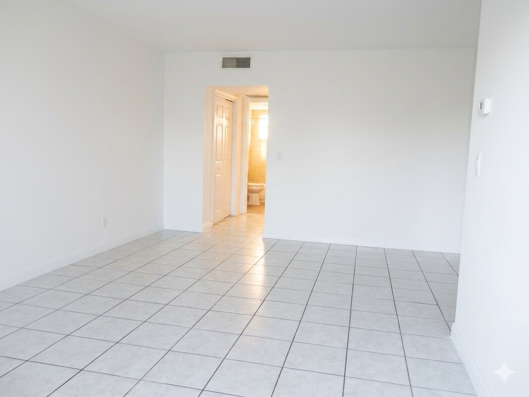 Building Photo - 1450 Atlantic Shores Blvd