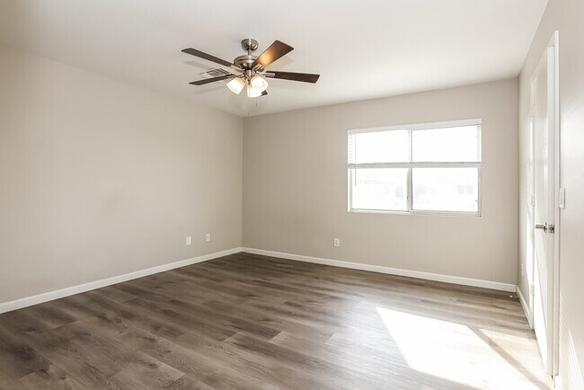 Building Photo - 12221 W Larkspur Rd