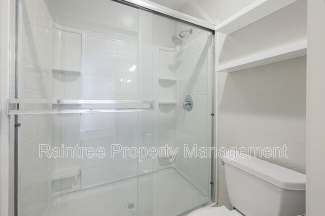 Building Photo - 3256 Via Marin