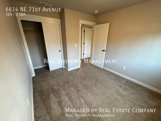 Building Photo - 6614 NE 71st Ave